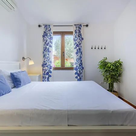 Apartment Indaco Blu SantʼAnna Arresi